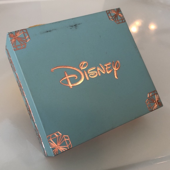 Disney Princess Necklace - Picture 3 of 3